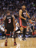 Miami Heat v Orlando Magic: Eddie House and Dwyane Wade Fotografie-Druck von Mike Ehrmann