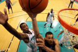 Dakota Wizards v Sioux Falls Skyforce: Sean Marshall and Chris Johnson Photographie par Dave Eggen