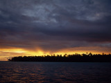 Sunset over Hanavave Bay Photographie par Jodi Cobb