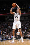 Memphis Grizzlies v San Antonio Spurs: Gary Neal Photographie par D. Clarke Evans