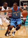 Tulsa 66ers v Sioux Falls Skyforce: Tweety Carter and Leemire Goldwire Photographie par Dave Eggen