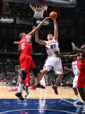 Philadelphia 76ers v Atlanta Hawks: Zaza Pachulia and Marreese Speights Photographic Print by Scott Cunningham