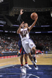 Atlanta Hawks v New Jersey Nets: Devin Harris Photographic Print by David Dow