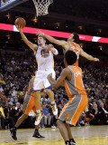Phoenix Suns v Golden State Warriors: David Lee Photographic Print by Ezra Shaw
