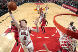 Los Angeles Clippers v Chicago Bulls: Omer Asik Photographic Print by Randy Belice