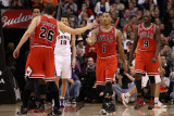 Chicago Bulls v Phoenix Suns: Derrick Rose and Kyle Korver Photographic Print by Christian Petersen