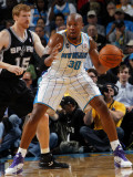 San Antonio Spurs v New Orleans Hornets: David West and Matt Bonner Photographic Print by Layne Murdoch