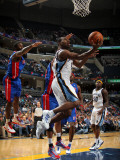 Detroit Pistons v Memphis Grizzlies: Sam Young and Ben Gordon Photographic Print by Joe Murphy