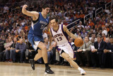 Minnesota Timberwolves v Phoenix Suns: Darko Milicic and Steve Nash Photographic Print by Christian Petersen