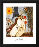 Les Fiancees de la Tour Eiffel Affiche par Marc Chagall