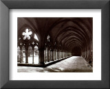 Cloître de la cathédrale de Salisbury Affiche par Sally Maltby