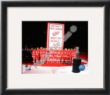 The Detroit Red Wings with the 2007-08 Stanley Cup Championship Banner Framed Photographic Print