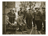 Winston Churchill Sits on a Broken Chair That Hitler May Have Sat On, Outside the Bunker reproduction procédé giclée