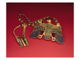 Necklace with Vulture Pendant, from the Tomb of Tutankhamun Giclee Print by Egyptian 18th Dynasty 