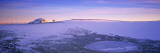Two Hikers Standing on a Mountain, Olkelduhals, Iceland Vinilos decorativos por Panoramic Images Two Hikers Standing on a Mountain, Olkelduhals, Iceland Vinilos decorativos por Panoramic Images