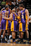 Los Angeles Lakers v San Antonio Spurs, San Antonio, TX - March 6: Kobe Bryant, Ron Artest and Pau  Photographic Print by Andrew Bernstein