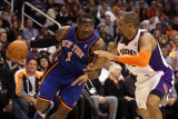 New York Knicks v Phoenix Suns, Phoenix - January 07: Amar'e Stoudemire and Grant Hill Photographic Print by Christian Petersen
