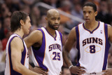 Dallas Mavericks v Phoenix Suns, Phoenix, AZ - February 17: Steve Nash, Vince Carter and Channing F Photographic Print by Christian Petersen