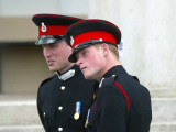 Prince William and Prince Harry after The Sovereign's Parade that marked the completion of Prince H Fotografisk tryk Prince William and Prince Harry after The Sovereign's Parade that marked the completion of Prince H Fotografisk tryk