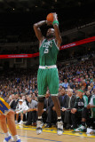 Boston Celtics v Golden State Warriors, Oakland, CA - February 22: Kevin Garnett Photographic Print by Rocky Widner