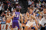 Phoenix Suns v New Jersey Nets, Newark, NJ - February 28: Steve Nash and Deron Williams Photographie par David Dow
