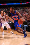 New York Knicks v Phoenix Suns, Phoenix - January 7: Toney Douglas and Steve Nash Photographic Print by Barry Gossage