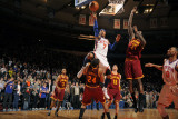 Cleveland Cavaliers  v New York Knicks, New York - March 4: Carmelo Anthony and Samardo Samuels Photographic Print by Lou Capozzola