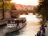 Cruiseboat and Sunset on the Seine Photographie par Glenn Beanland