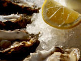 Holger Leue - Fresh Oysters on the Half Shell at Bayswater Brasserie, Kings Cross Fotografická reprodukce Holger Leue - Fresh Oysters on the Half Shell at Bayswater Brasserie, Kings Cross Fotografická reprodukce