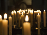 Candles Inside Cathedral Se Do Funchal Photographie par Holger Leue