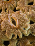 Special Ramadan Bread, Souq Al-Hamidiyya Covered Market Photographie par Holger Leue