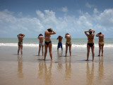 Aerobics Class on Praia Do Ponta Negra Beach Photographie par Huw Jones