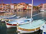 Boats Moored in Harbour Photographie par Glenn Beanland