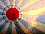 Inside an Inflating Hot-Air Balloon at Dawn Lámina fotográfica por Dallas Stribley
