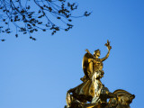 Golden Statue on Corner of Central Park Near Columbus Circle Fotografisk trykk av Michelle Bennett Golden Statue on Corner of Central Park Near Columbus Circle Fotografisk trykk av Michelle Bennett
