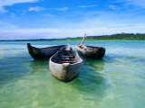 Pirogues (Dugout Canoe) in Nosy Nato, a Small Island Joined to Ile Sainte Marie (Nosy Boraha) Photographie par Olivier Cirendini