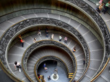 Staircase at Vatican Museum Fotografisk trykk av Tony Burns Staircase at Vatican Museum Fotografisk trykk av Tony Burns