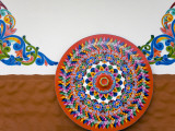 Decorative Traditional Ox-Cart Wheel Lámina fotográfica por Richard Cummins Decorative Traditional Ox-Cart Wheel Lámina fotográfica por Richard Cummins