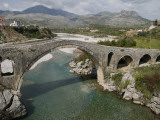Mesi Bridge (Ura E Mesit) over the Kiri River Photographie par Patrick Syder