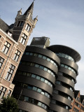 Old and New Architecture on Jordaenskaai Waterfront of Schelde River. Fotografisk trykk av Bruce Bi
