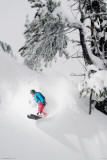Snowboarder-Under Tree Kunstdruck