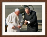 Cuban President Fidel Castro,And Pope John Paul II Framed Photographic Print