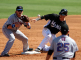 New York Mets v Florida Marlins, JUPITER, FL - MARCH 04: Chris Coghlan and Justin Turner Fotografie-Druck von Marc Serota