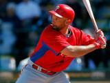 Philadelphia Phillies v Pittsburgh Pirates, BRADENTON, FL - MARCH 12: Raul Ibanez Photographic Print by J. Meric