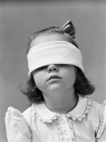 Blindfolded Girl Photographie par H. Armstrong Roberts