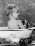 Bath Time Baby Photographie par H. Armstrong Roberts