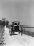 Amish Buggy Photographie par H. Armstrong Roberts