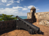 Cannon at Fuerte De San Felipe Fort, Puerto Plata, North Coast, Dominican Republic Lámina fotográfica por Walter Bibikow