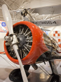 1930s-Era Number 44 We Will Racing Airplane, Weddel-Williams Air Racing Museum, Patterson, LA Impressão fotográfica por Walter Bibikow 1930s-Era Number 44 We Will Racing Airplane, Weddel-Williams Air Racing Museum, Patterson, LA Impressão fotográfica por Walter Bibikow