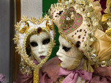Woman Dressed in Costume For the Annual Carnival Festival, Burano Island, Venice, Italy Photographie par Jim Zuckerman